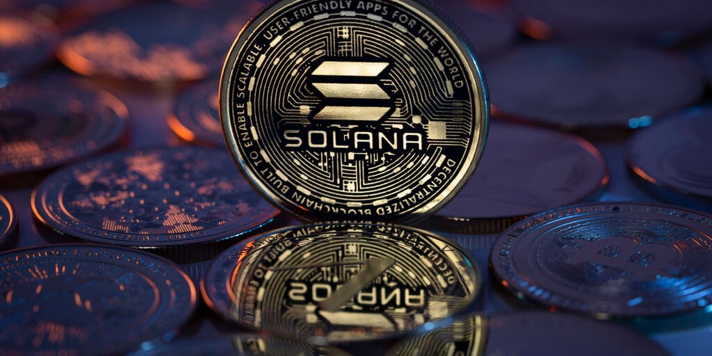 Solana Tops $200 for First Time Since April, Following Trump Reelection